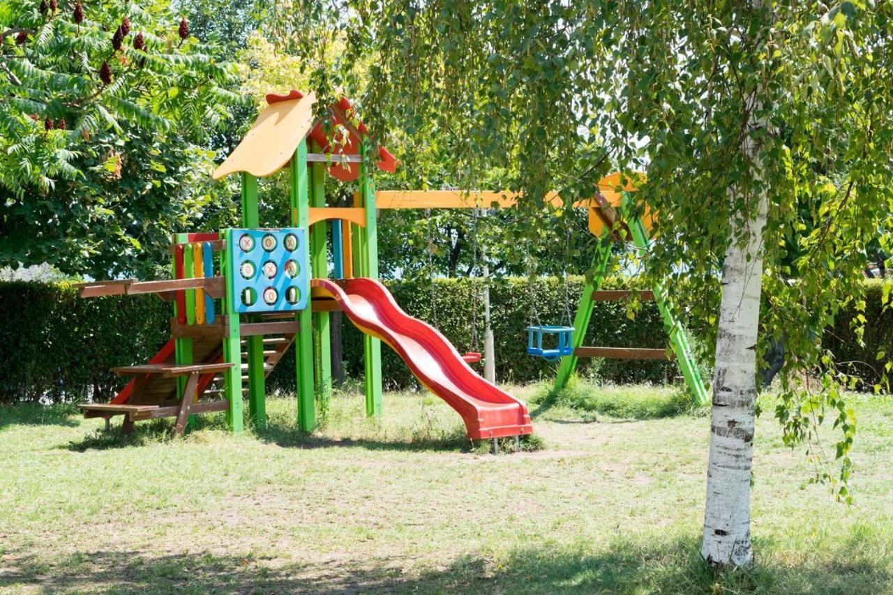 Sineva Park Hotel Sveti Vlas Buitenkant foto