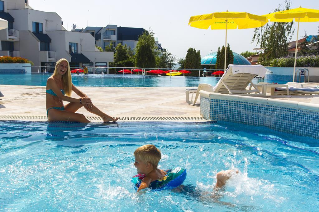 Sineva Park Hotel Sveti Vlas Buitenkant foto