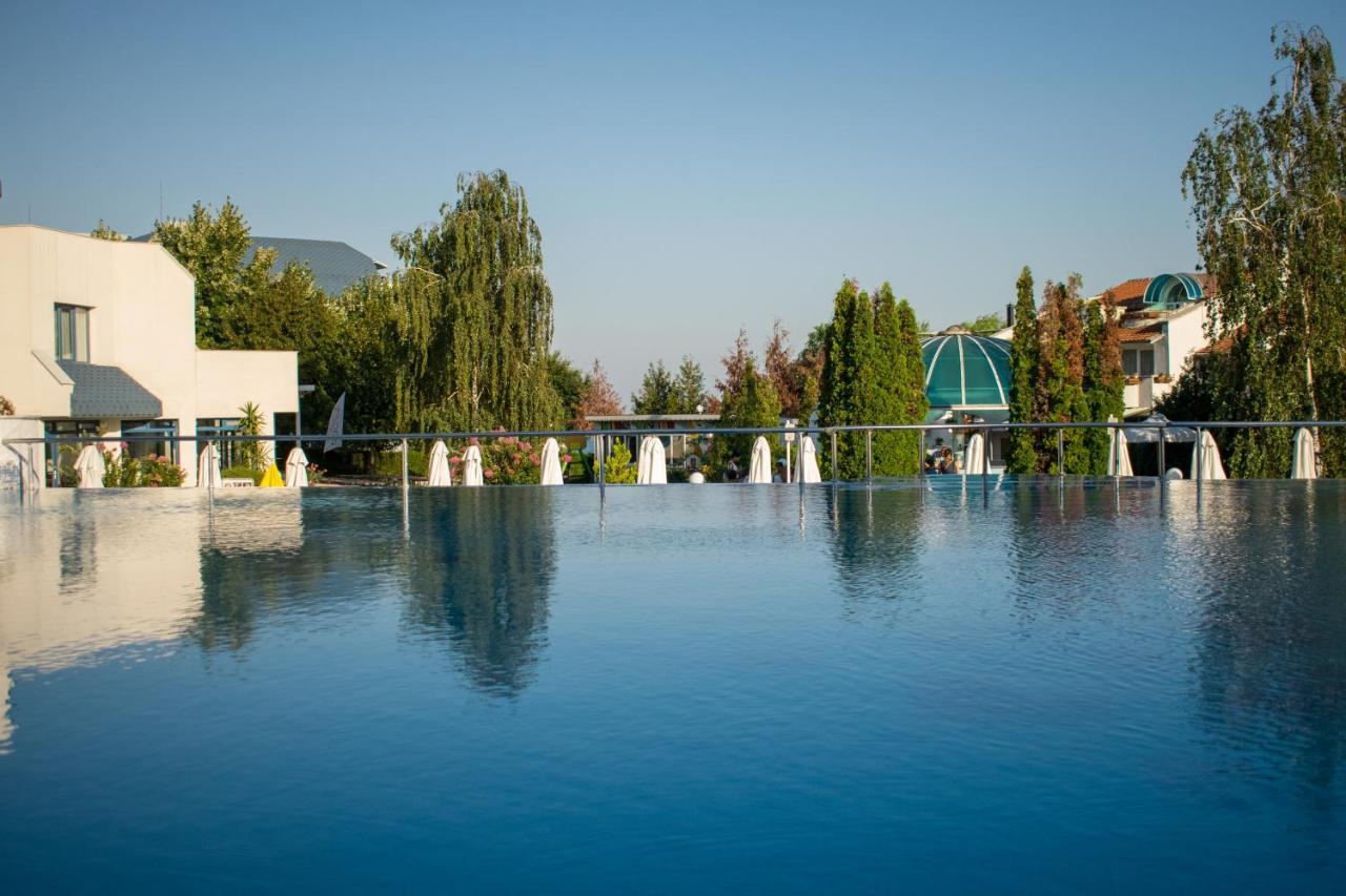 Sineva Park Hotel Sveti Vlas Buitenkant foto